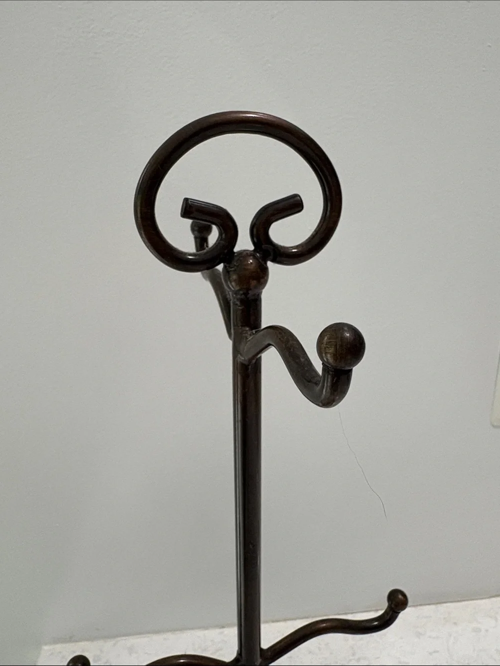 Princess House brown metal mug stand